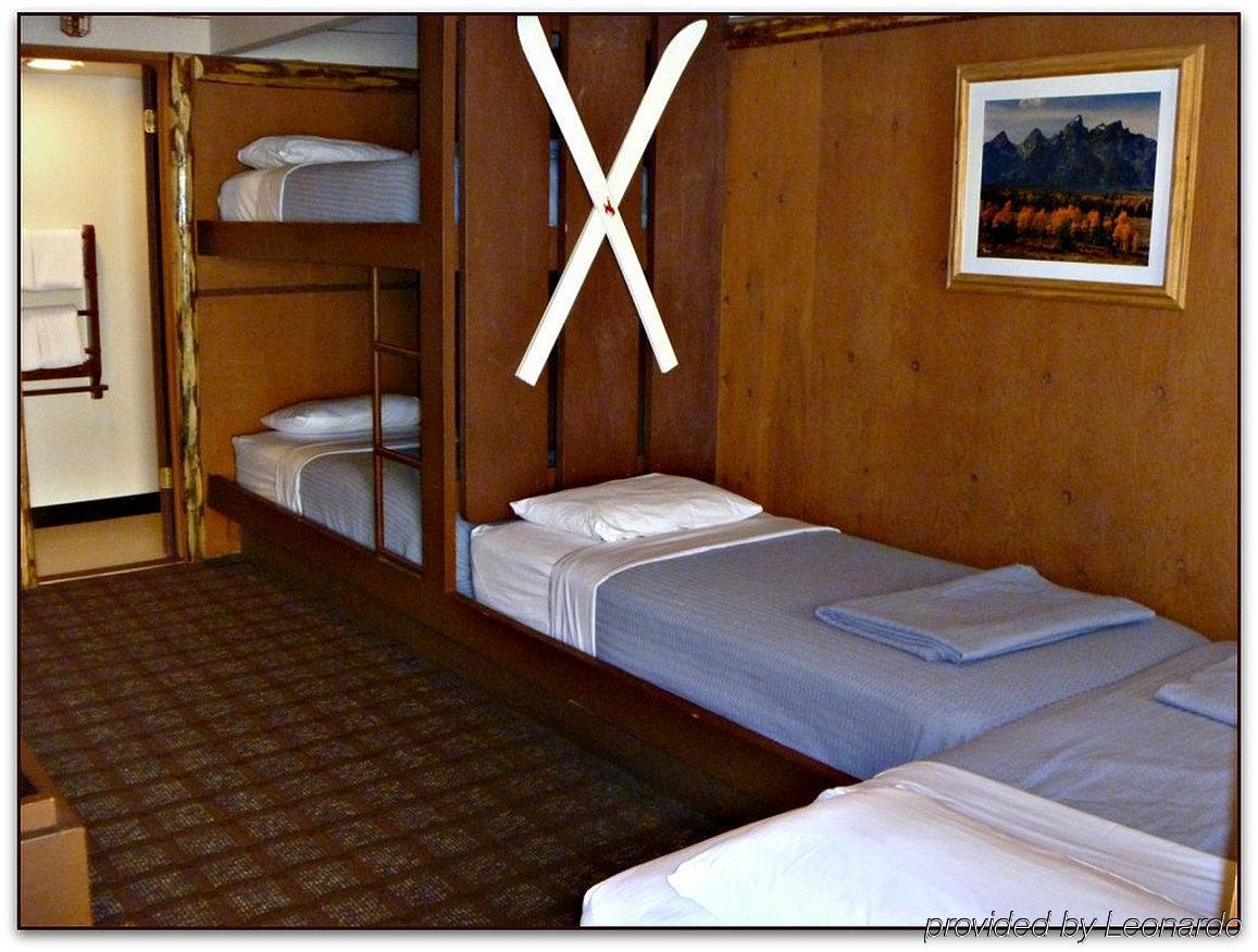 The Hostel Teton Village Room photo
